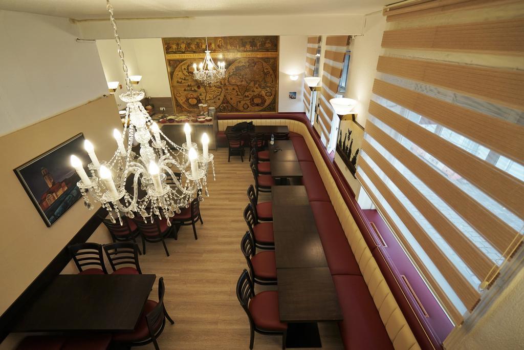 Hotel Altstadt Spandau Seeburg  Exteriör bild