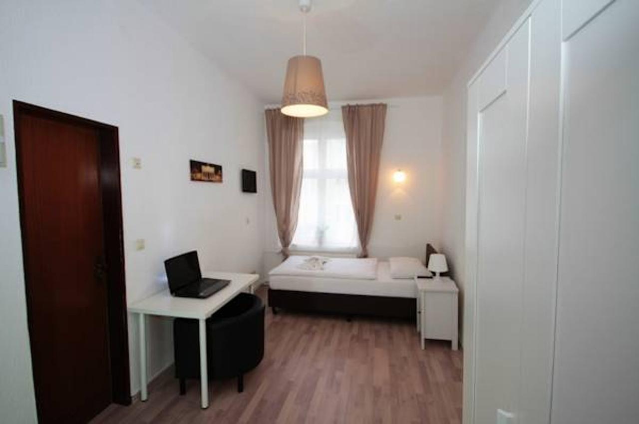 Hotel Altstadt Spandau Seeburg  Exteriör bild