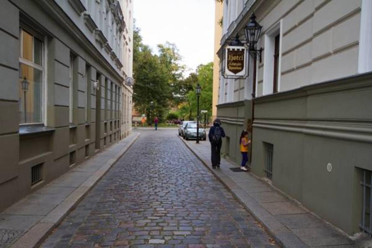 Hotel Altstadt Spandau Seeburg  Exteriör bild